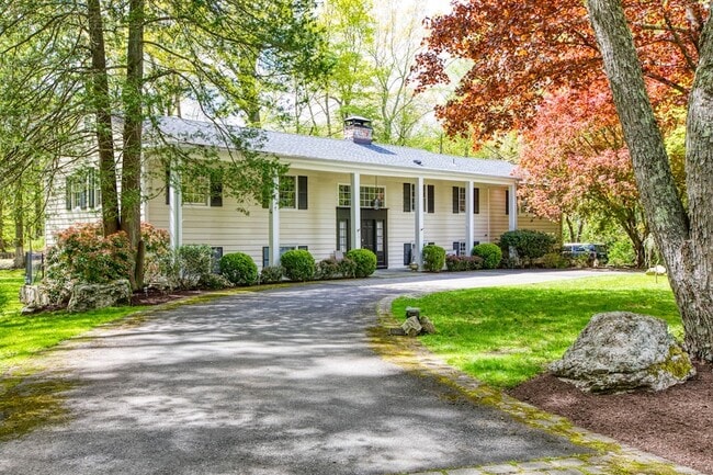 property at 119 Dundee Rd