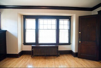 1802 E Linnwood Ave, Unit 3 in Milwaukee, WI - Building Photo - Building Photo