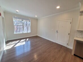 39 Herrick Rd in Newton, MA - Building Photo - Building Photo