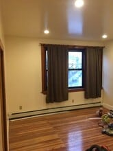 369 Centre St, Unit 2 in Boston, MA - Building Photo - Building Photo