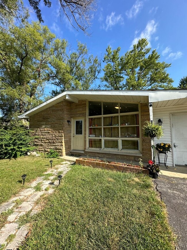 property at 2800 N Salisbury St