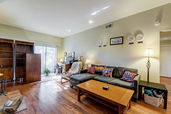 409 E 38th St in Austin, TX - Building Photo - Building Photo