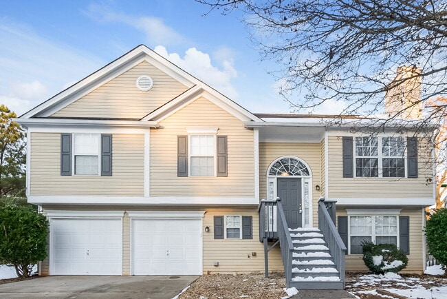 property at 3714 Heyford Ct