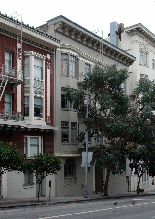 1130 Larkin in San Francisco, CA - Foto de edificio - Building Photo