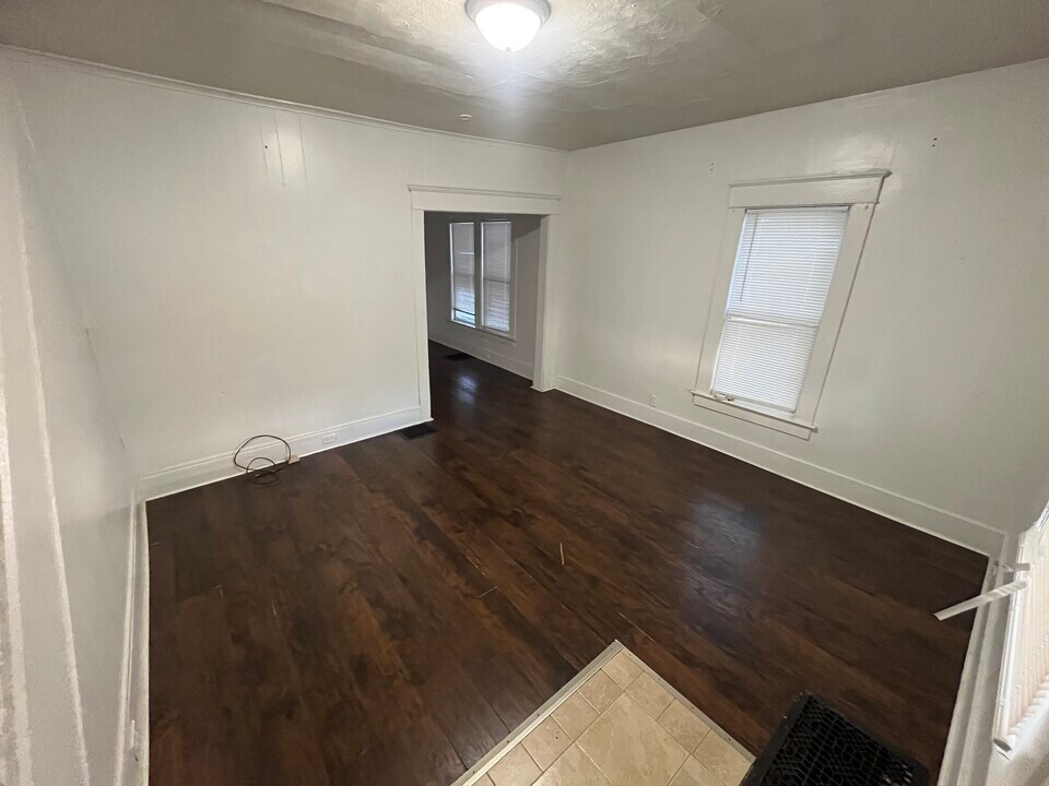 116 Lighthouse St in Erie, PA - Building Photo