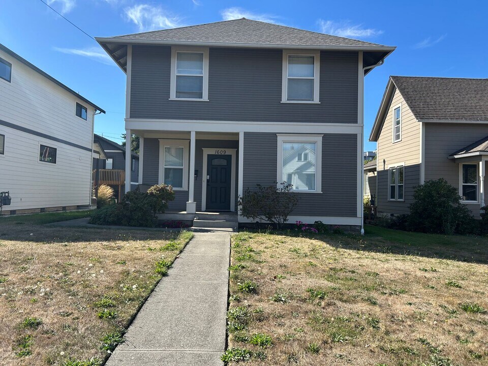 1609 Humboldt St in Bellingham, WA - Building Photo