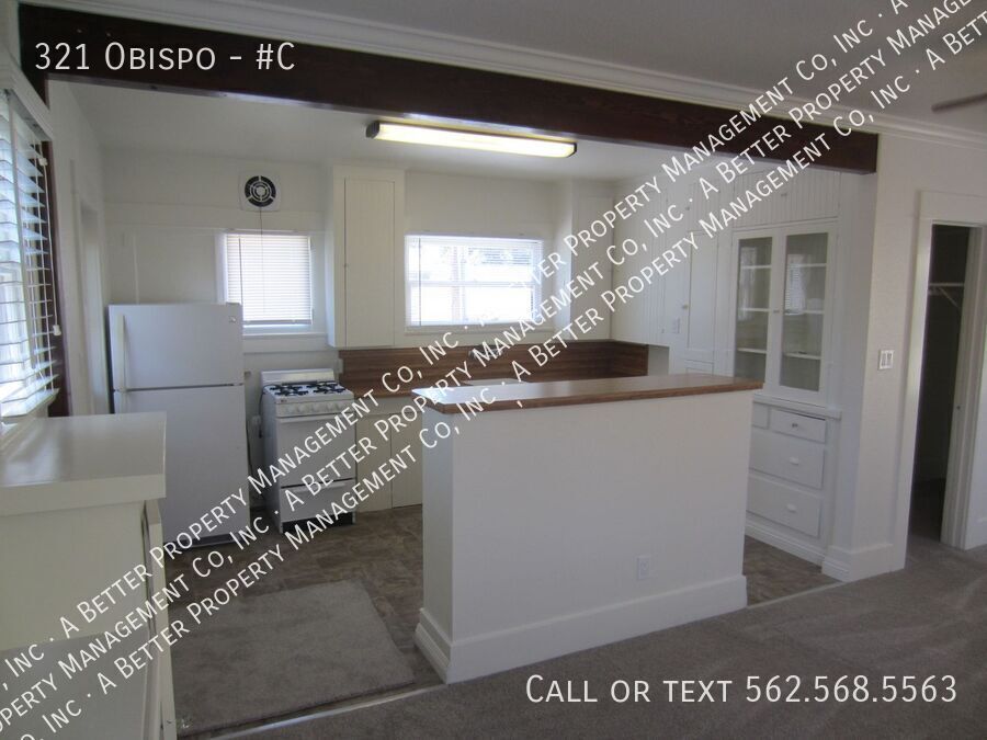 321 Obispo Ave in Long Beach, CA - Building Photo