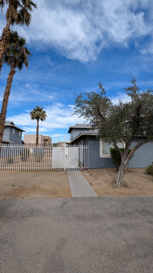 property at 4940 E Owens Ave