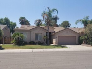 875 W Aloe Pl in Chandler, AZ - Building Photo - Building Photo