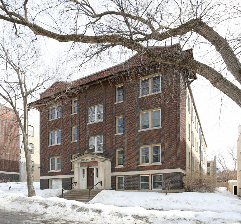 Melbourne in Minneapolis, MN - Foto de edificio