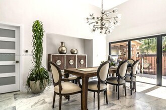 513 Leslie Dr in Hallandale Beach, FL - Building Photo - Building Photo