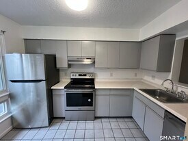 1423 Quinnipiac Ave in New Haven, CT - Building Photo