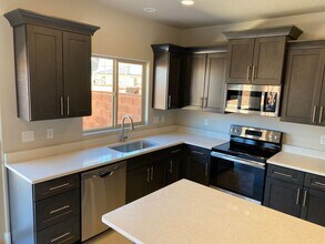 322 W Augusta Dr-Unit -322 in Ivins, UT - Building Photo - Building Photo
