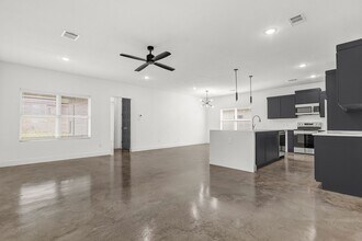 3008 Alpha Wolf Ct in College Station, TX - Building Photo - Building Photo