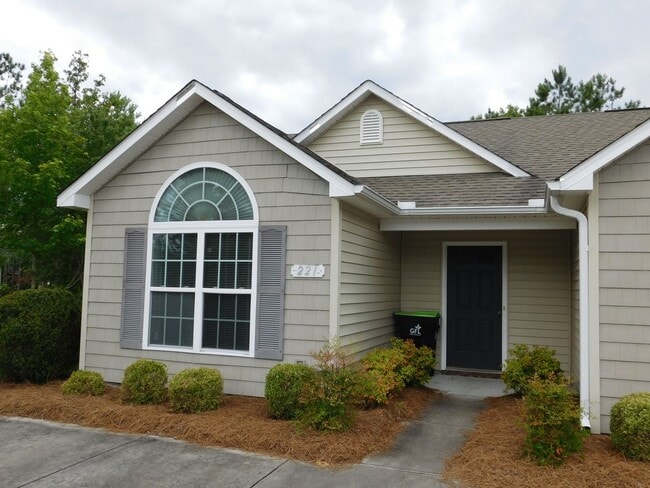 221 Church Hill Ct in New Bern, NC - Building Photo - Building Photo