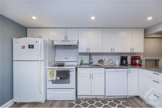 1403 Sault St in Ottawa, ON - Building Photo - Building Photo