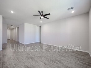17986 Avenida del Sol W in Surprise, AZ - Building Photo - Building Photo