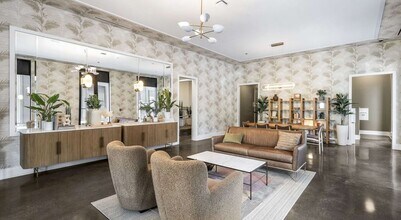 1135 W Winona St in Chicago, IL - Building Photo - Building Photo