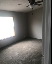 185 Oaklawn Ct in Brandenburg, KY - Building Photo - Building Photo