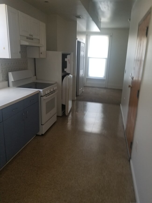 1226 W Allegheny Ave, Unit 2 Front