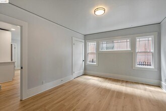 865 40th St in Oakland, CA - Building Photo - Building Photo