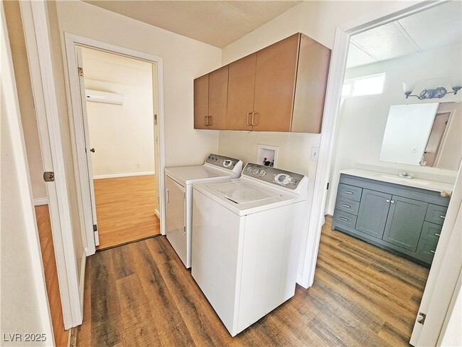 property at 3161 W Scott Ave