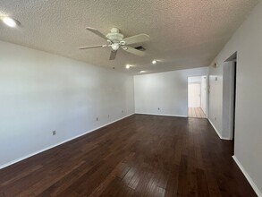 547 Pigeon Cir in Orlando, FL - Building Photo - Building Photo