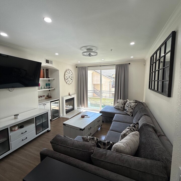 1360 Shady Ln in Turlock, CA - Building Photo