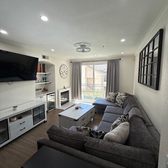 property at 1360 Shady Ln
