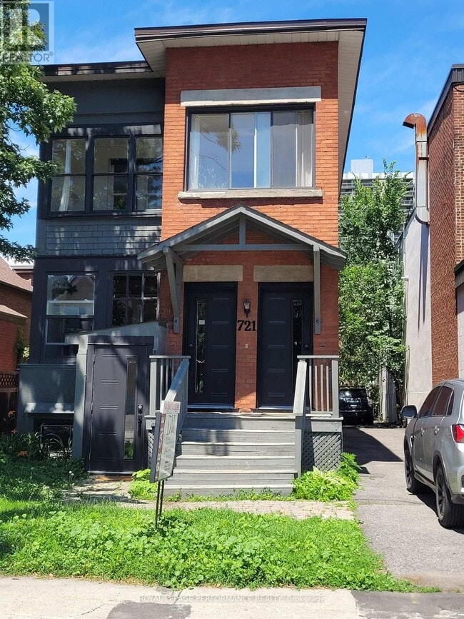 property at 721B Cooper St
