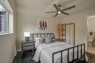 217 Hillcrest Dr in Encinitas, CA - Building Photo - Building Photo