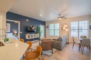 10 W Minnezona Ave in Phoenix, AZ - Building Photo