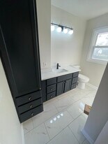 5963 Teakwood Dr in Greendale, WI - Building Photo