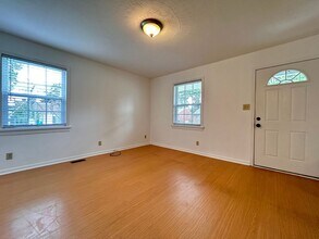 817 Pocahontas Pl in Hampton, VA - Building Photo - Building Photo