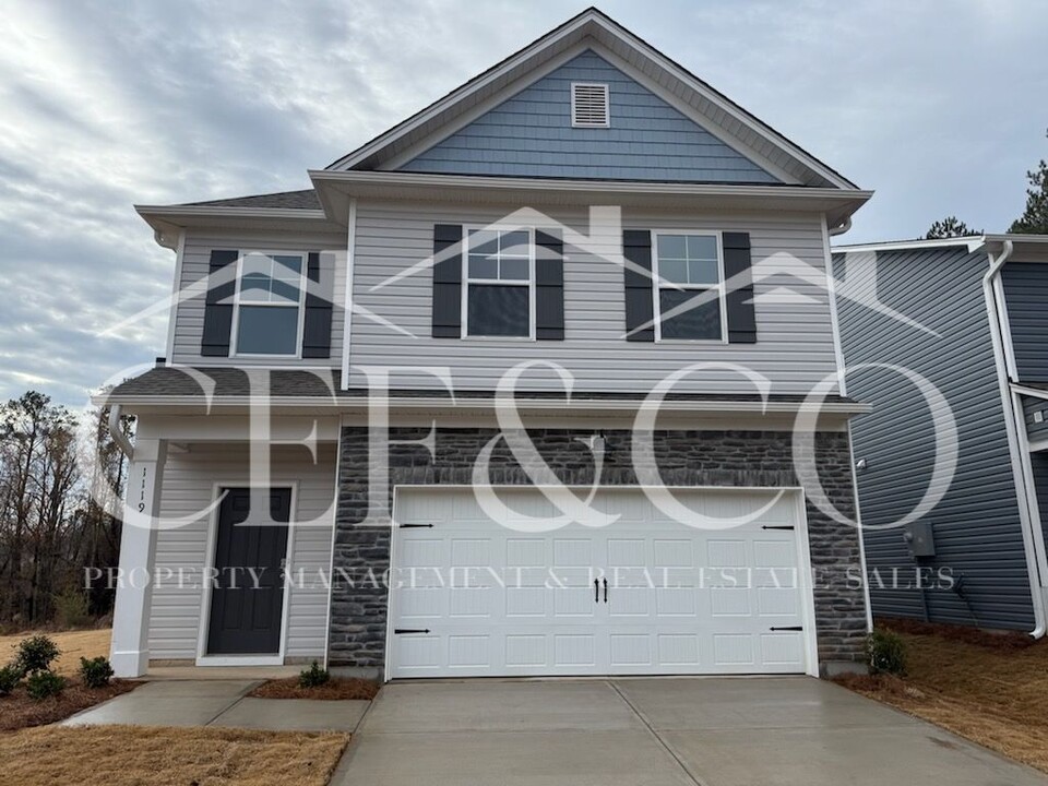 1119 Silverbend Trl in Duncan, SC - Foto de edificio