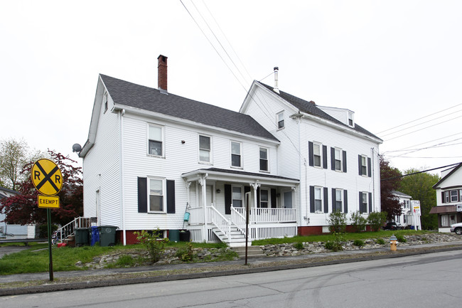 532 Main St in Westbrook, ME - Building Photo - Building Photo