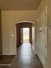 10429 Silvercloud Dr in El Paso, TX - Building Photo - Building Photo