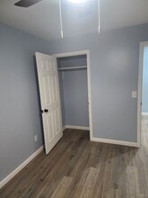 110 Pearl St in Laurel, IN - Foto de edificio - Building Photo