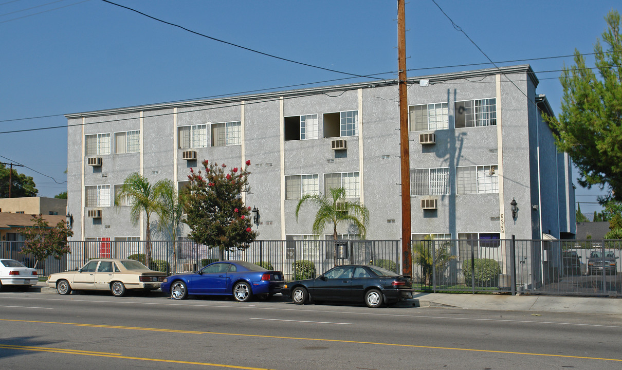 6242-6248 Vineland Ave in North Hollywood, CA - Building Photo