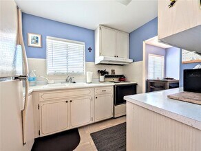 1841 Sunny Dr in Bradenton, FL - Foto de edificio - Building Photo