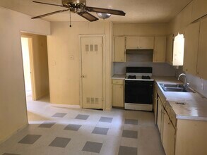 1321 W 57th St in North Little Rock, AR - Building Photo - Building Photo