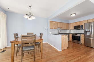 20 Peddlers Dr in Branford, CT - Building Photo - Building Photo