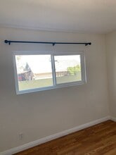263 W 15th St in Los Angeles, CA - Foto de edificio - Building Photo