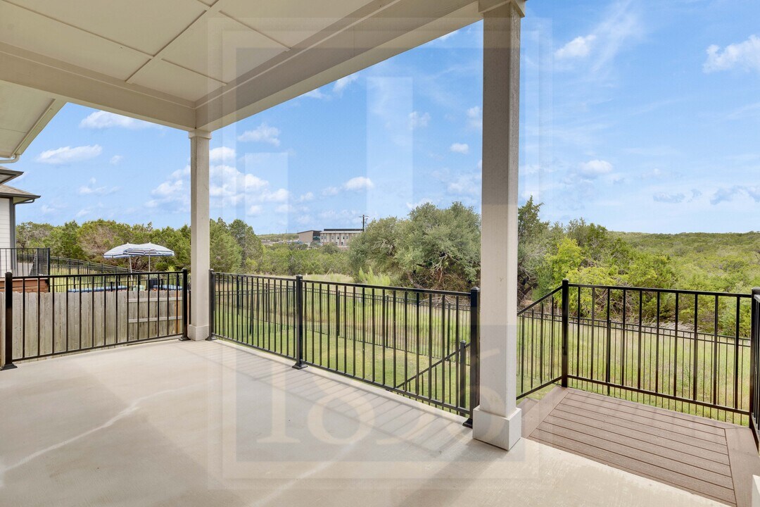 265 Moonlit Stream Pass in Dripping Springs, TX - Building Photo