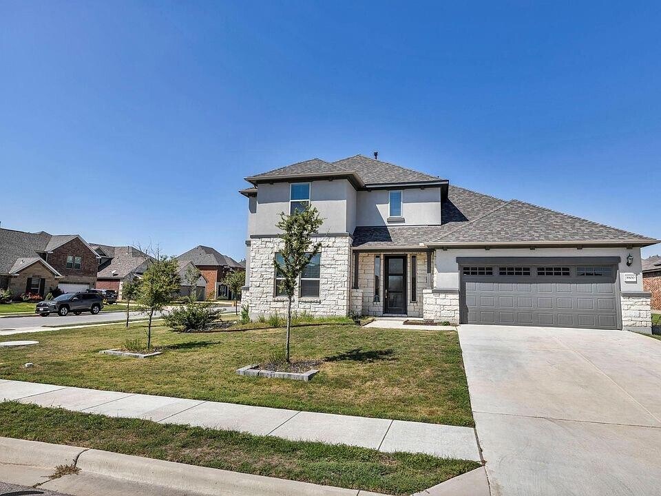 3900 Harbor Point Dr in Pflugerville, TX - Building Photo