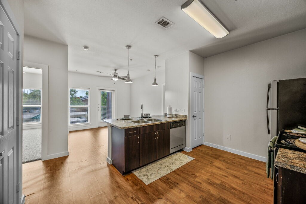 Urban Oaks in Austin, TX - Foto de edificio