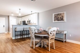 250 KING Apartments in San Francisco, CA - Building Photo - Building Photo