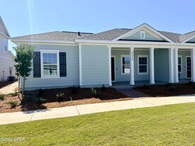 2315 Discovery Loop in Panama City, FL - Building Photo
