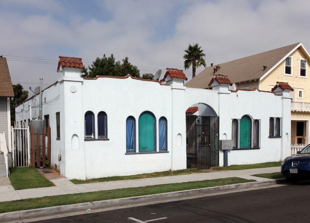 6203 Stafford Ave in Huntington Park, CA - Foto de edificio
