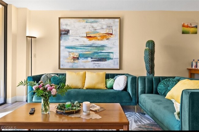 property at 413 Augusta Blvd